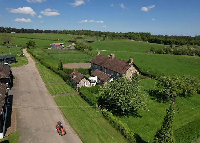 Cliff Stud Retreat - Luxury Lodges And Cosy Cottages