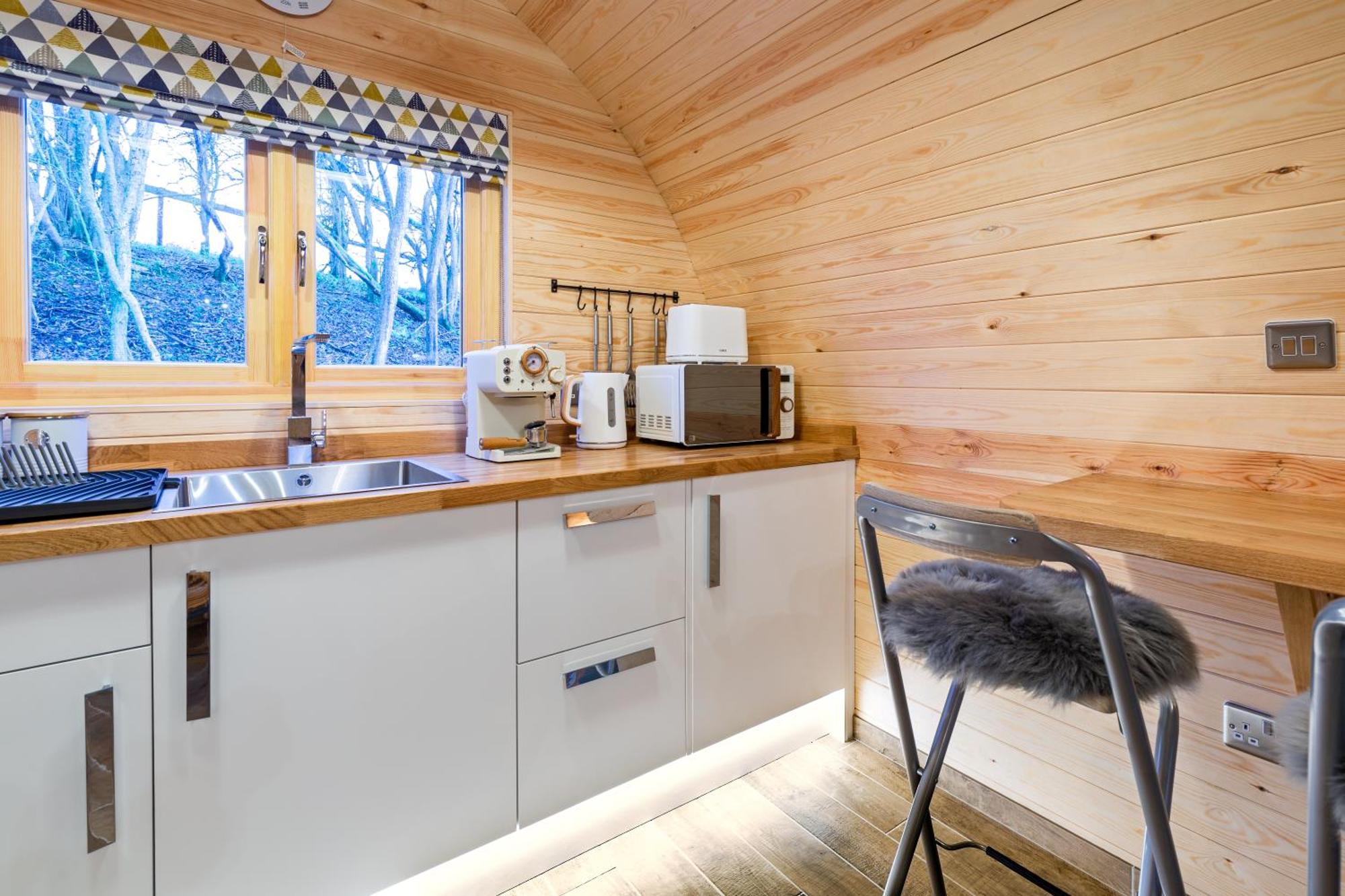 Campsite Cliff Stud Retreat - Luxury And Cosy
