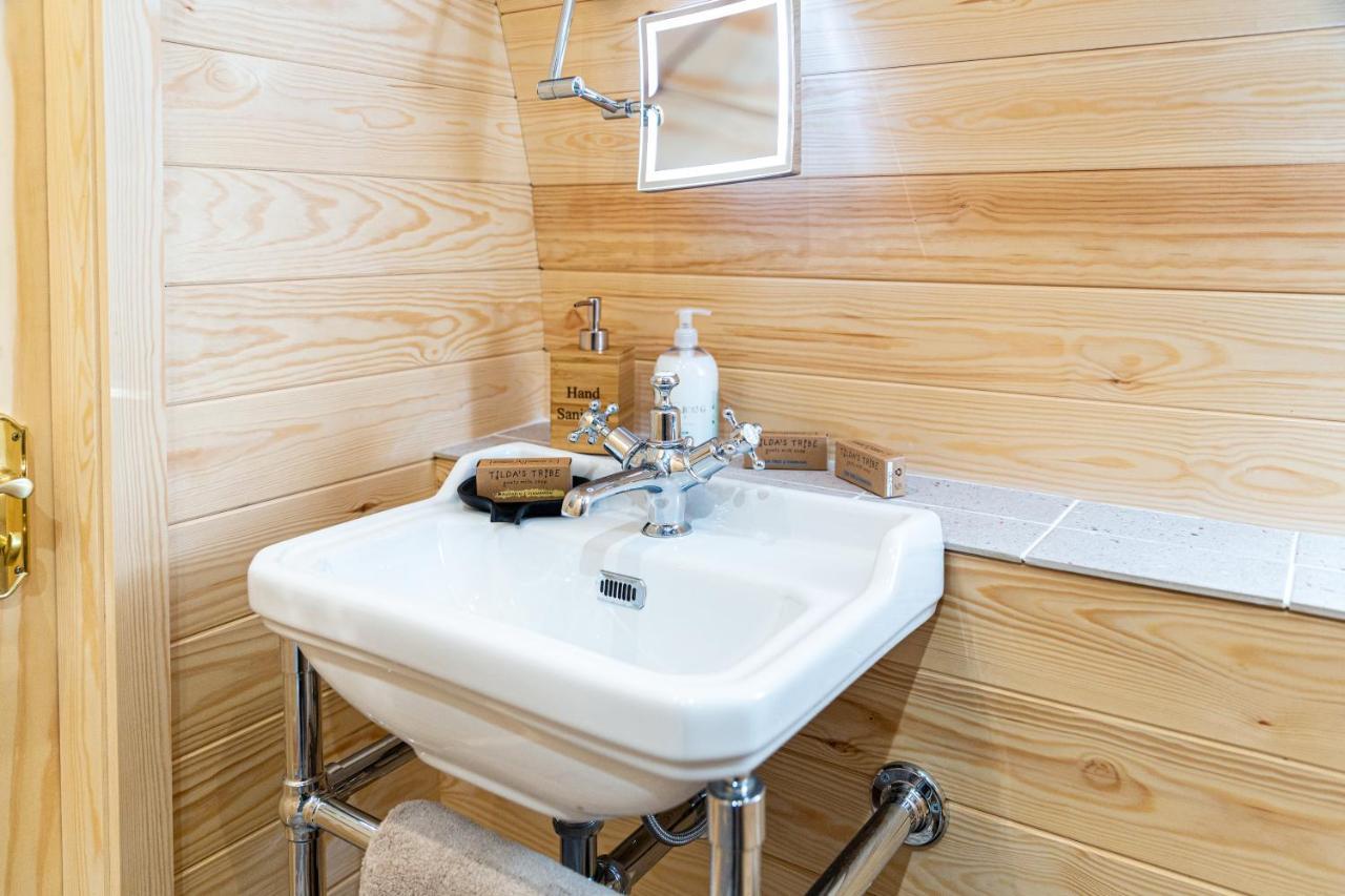 Campeggio Cliff Stud Retreat - Luxury And Cosy